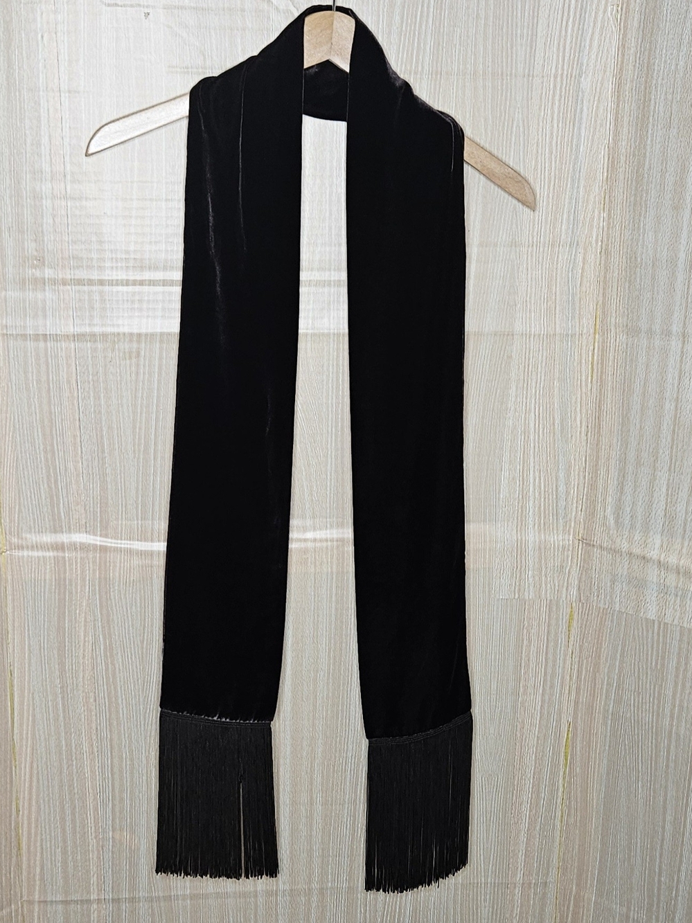 Unbranded chocolate brown velvet fringe stylish scarf.